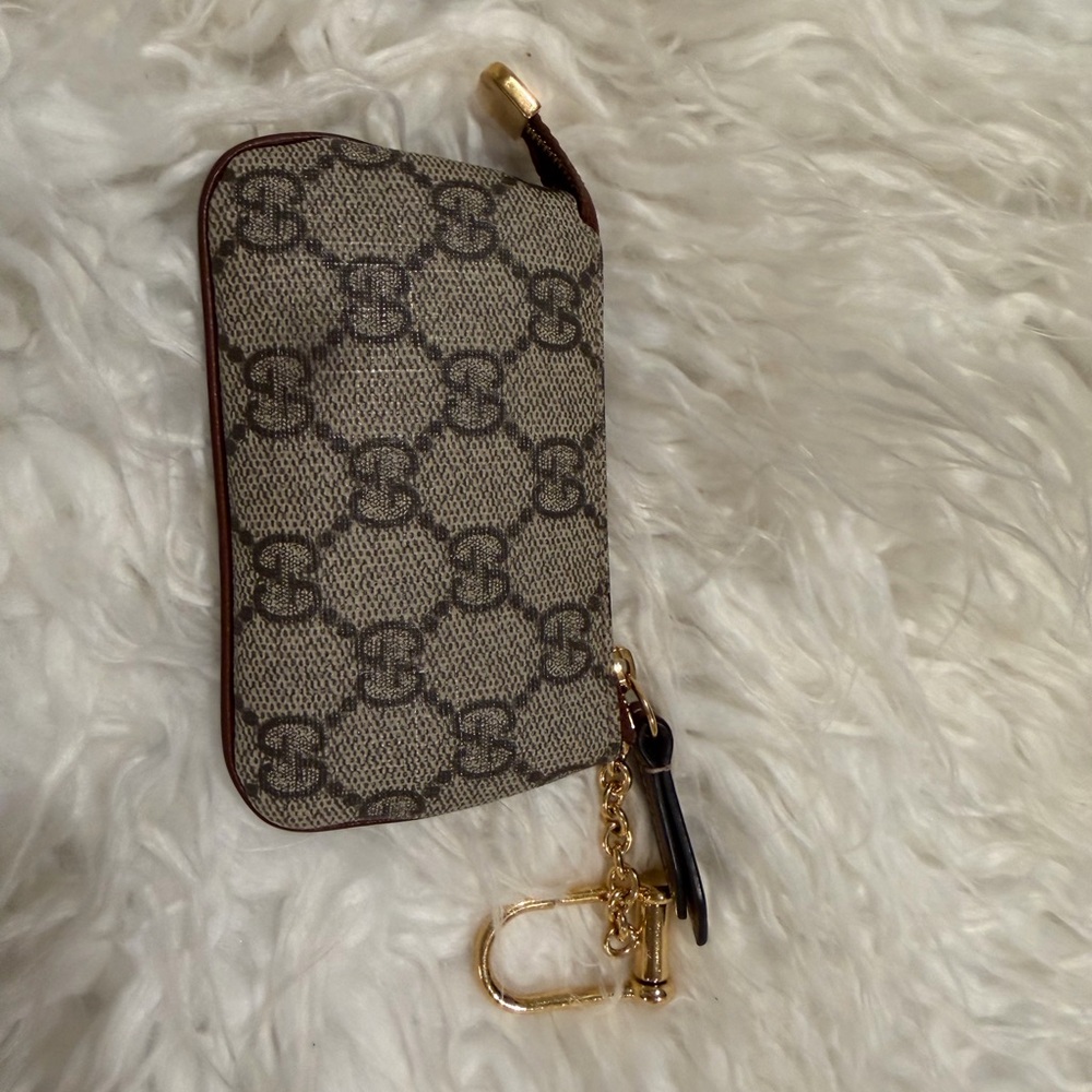 GUCCI  NEW Keypouch